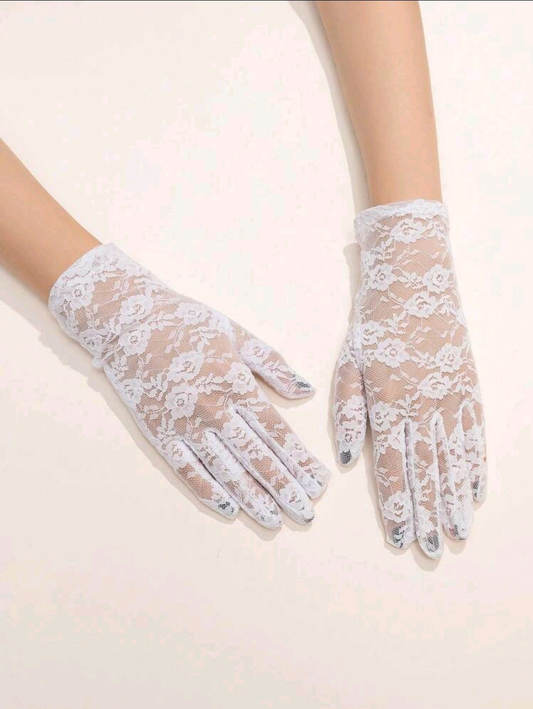 Lace Bridal Gloves In White