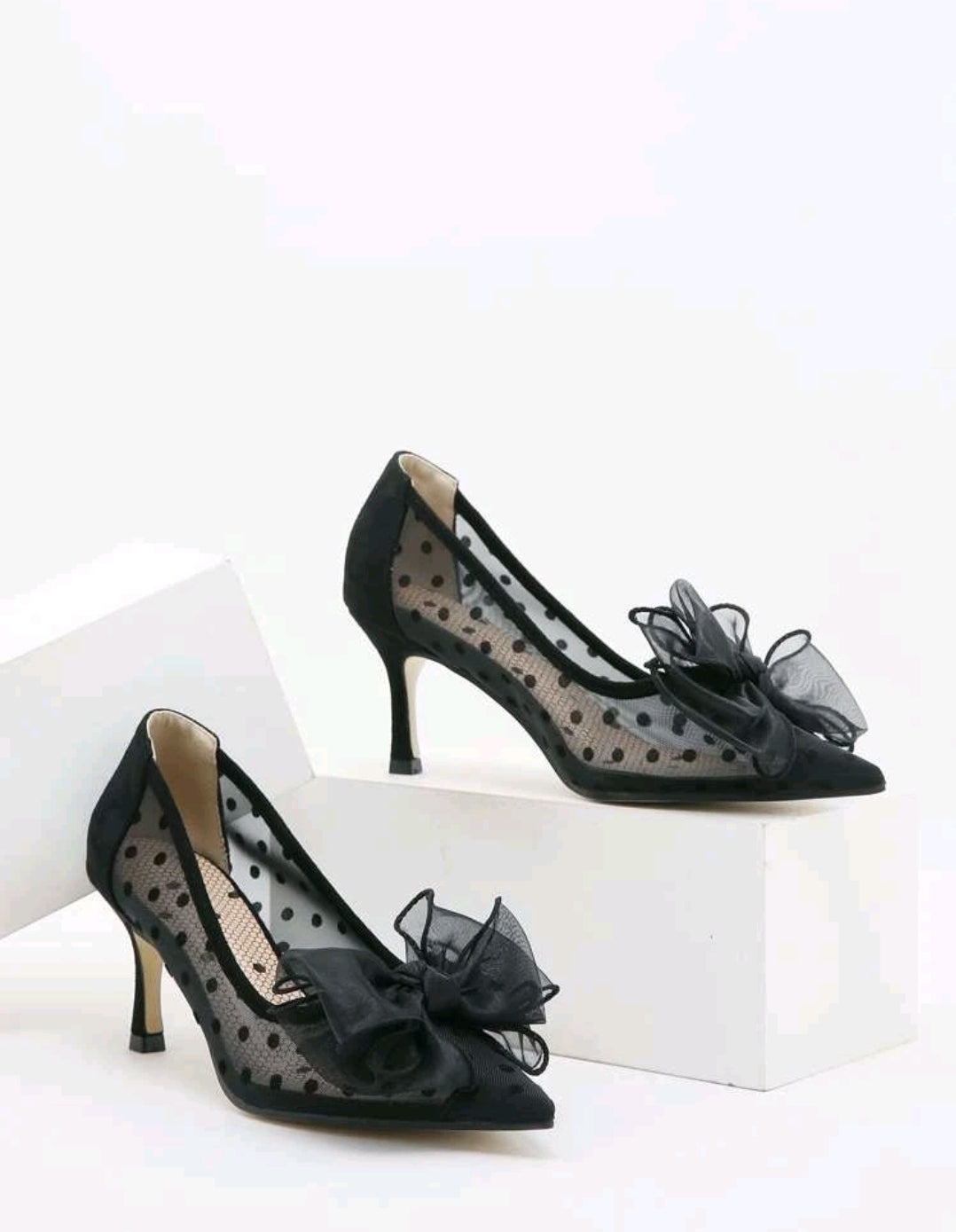 Polka Dot Pattern Bow Decor Court Pumps