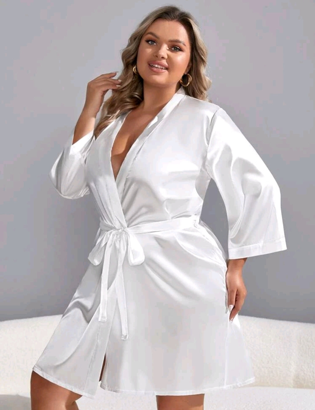 Plus, Size Plain White Robe