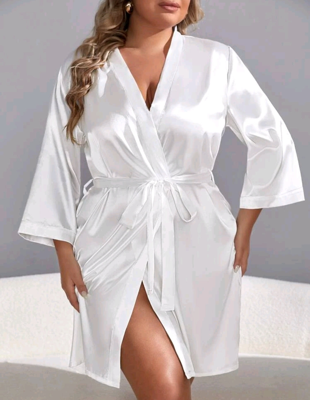 Plus, Size Plain White Robe