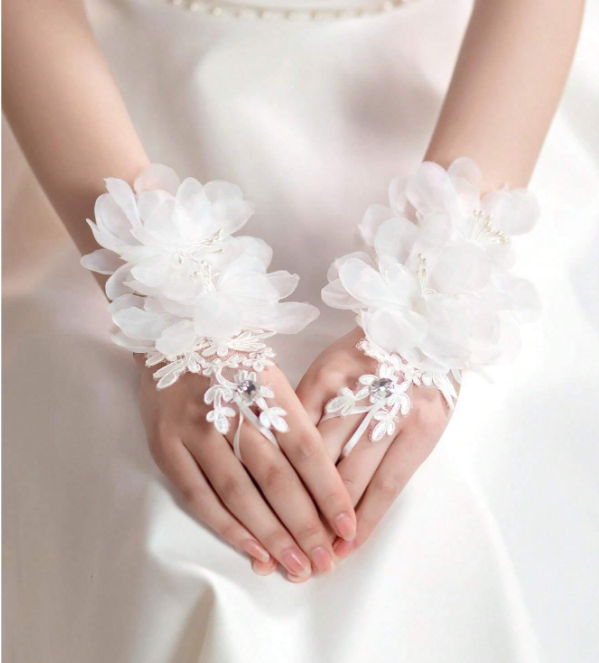 Lace Flower Short Gloves