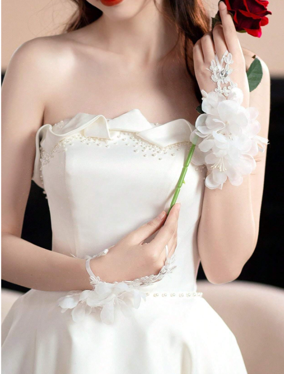 Lace Flower Short Gloves