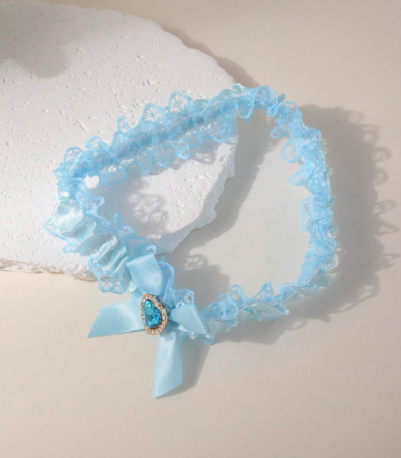 Lace & Gemstone Decor Heart & Bowknot Garter