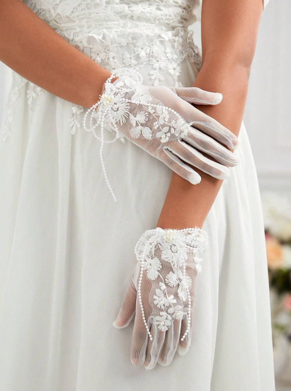 Luxury Bridal Gloves With Pearls