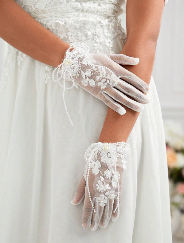 Luxury Bridal Gloves With Pearls