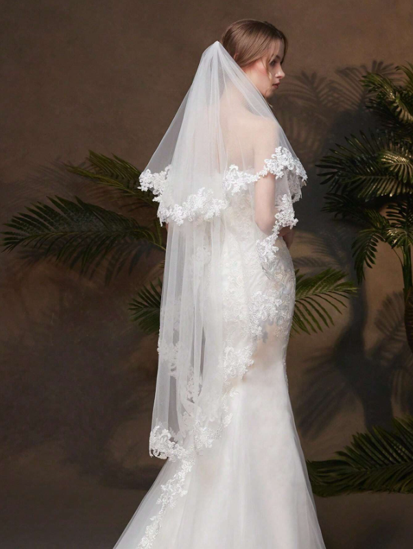 Floral Embroidery Mesh Bridal Veil With Hair Comb