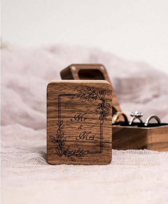 Mr & Mrs 3 Slot Ring Box