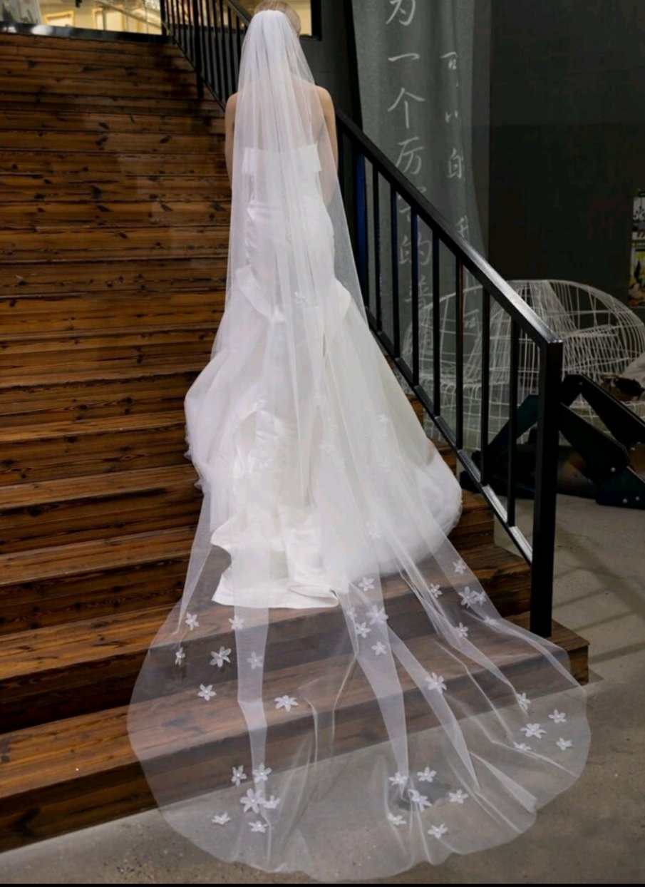 Flower Decor Bridal Veil