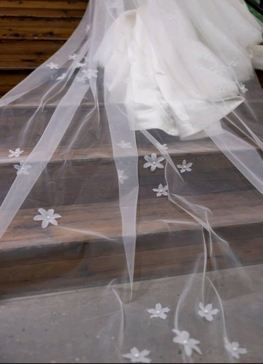 Flower Decor Bridal Veil