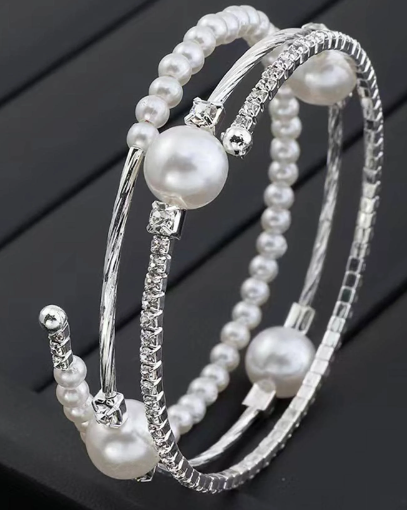 Rhinestone & Faux Pearl Decor Bridal Bracelet