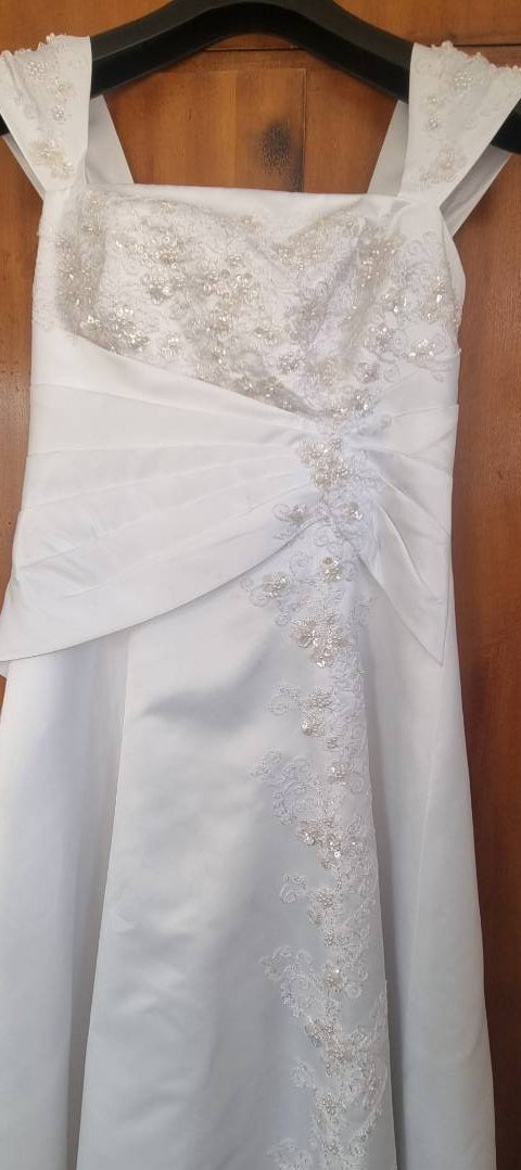 A line full satin wedding dress