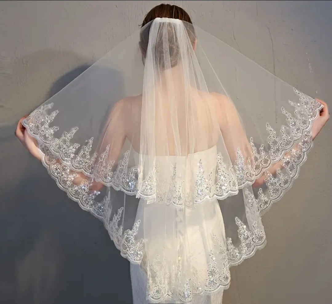 Lace Edged Veil With Flower Lace